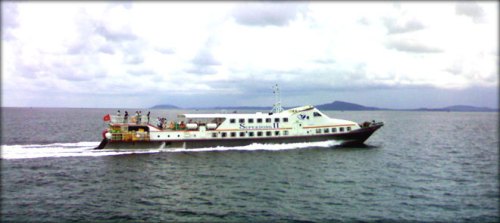 Bateau rapide pour aller a Phnom Penh - Croisiere Mekong entre Ho Chi Minh et Phnom Penh 3 jours